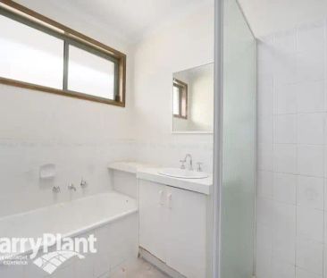 “GREAT HOME ON THE NORTH SIDE!!” - Photo 6