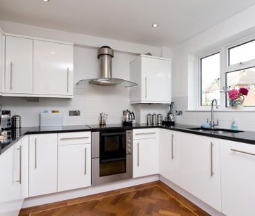 2 bedroom maisonette to rent - Photo 1
