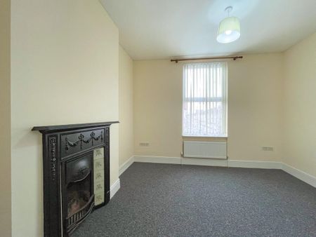 3 bedroom terraced house to rent - Photo 4