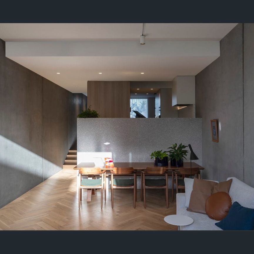 Spacious, Modern 4 Bedroom House - The Perfect Urban Home (Unfurnished) - Photo 1