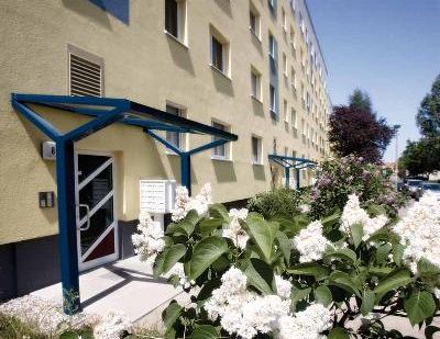 Wohnungsangebot Werner-Seelenbinder-Straße 6 - Photo 1