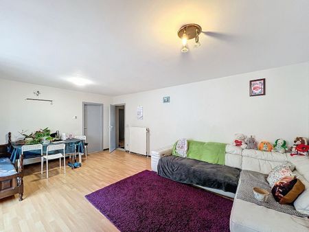 Ruim appartement in het centrum van Heist. - Photo 2