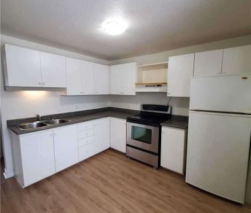 For Lease - 279 Pasadena Drive Unit# Unit B, Georgina, Ontario - Photo 5
