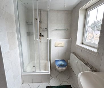 Großzügige Maisonettewohnung mit EBK und Carport in ruhiger Lage - Photo 5