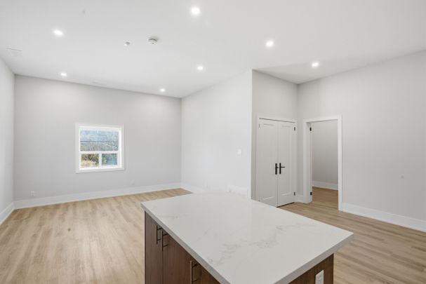 For Lease - 185 Main Street Unit# B, King, Ontario - Photo 1