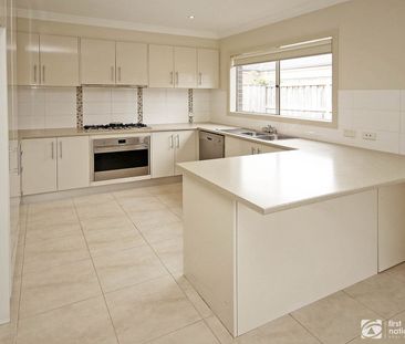 Stunning 5-Bedroom Family Home - Photo 4