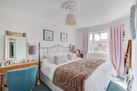 3 bedroom link detached house to rent - Photo 4