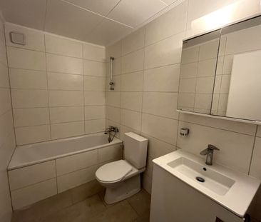 Renovated – Large 3.5 room apartment in Rennaz - Photo 4