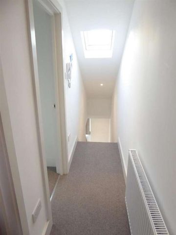 Alfred Road, Sutton, SM1 - Photo 4