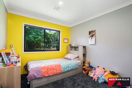 This home has a real "Wow" factor, plus solar! - Photo 5