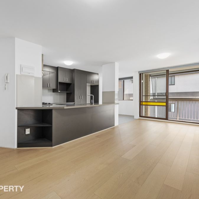 Unit p, 574 Boundary Street, Spring Hill, QLD - Photo 1