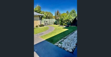 Beautiful and Conveniently located family home - Photo 4