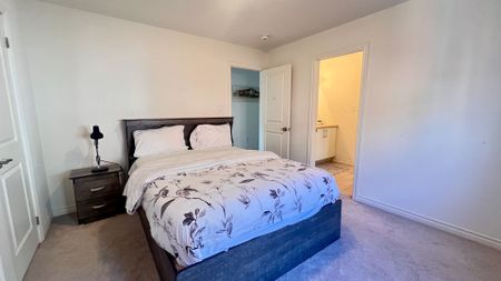 For Lease - 105 Elephant Hill Drive, Clarington, Ontario - Photo 5