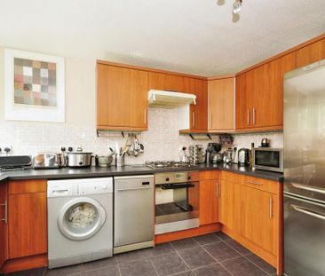 2 bedroom terraced house to rent - Photo 6