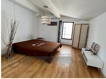 Location Appartement 3 pièces 52m² MARSEILLE 16ème - Photo 2