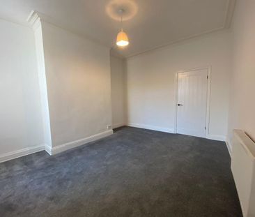 2 bedroom semi-detached house to rent - Photo 2