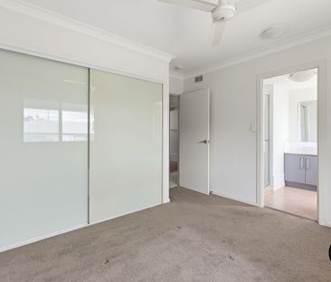 Modern & Convenient Living in Yeerongpilly 🏡 - Photo 4