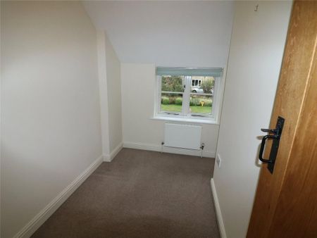 2 bedroom terraced house to rent - Photo 2