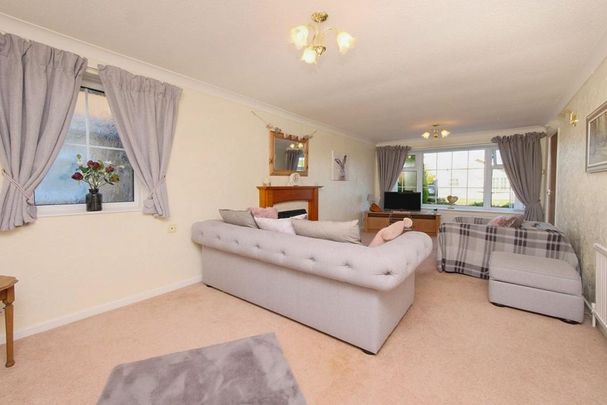 2 bedroom bungalow to rent - Photo 1