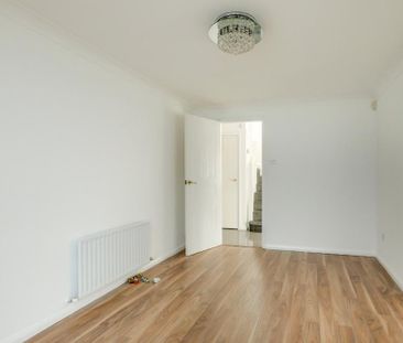 4 bedroom detached house to rent - Photo 6