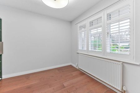 4 bedroom detached house to rent - Photo 3