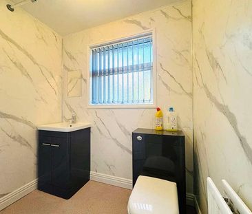 Elwell Crescent, Dudley, West Midlands, DY1 - Photo 4