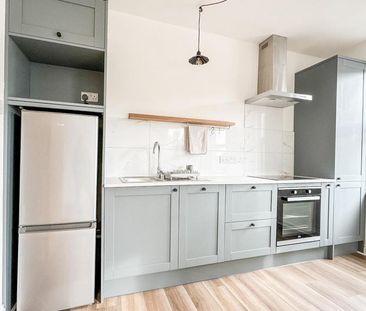 2 bedroom flat to rent - Photo 4