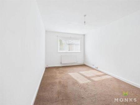 3 bedroom detached bungalow to rent - Photo 2