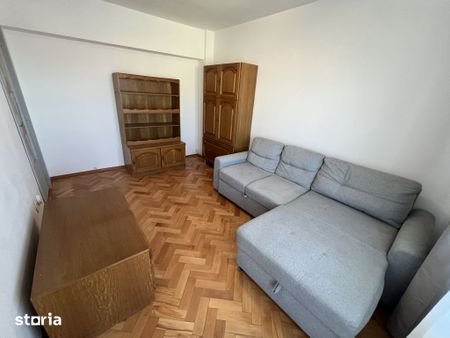 INCHIRIEZ apartament 3 camere decomandat, zona Parc Sub Arini - Photo 2