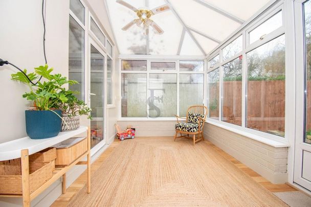 3 bedroom semi-detached house to rent - Photo 1