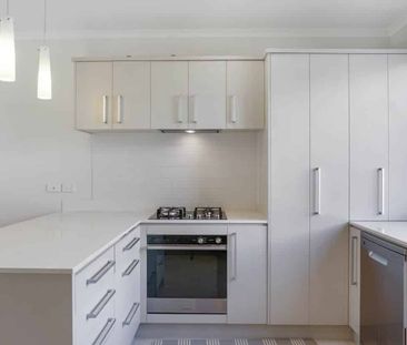 Flat Bush, 3 bedrooms - Photo 4