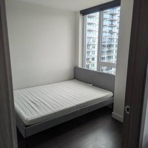 $2,800 / 1 Bed 1 Bath - South Cambie (Furnished) - Photo 2