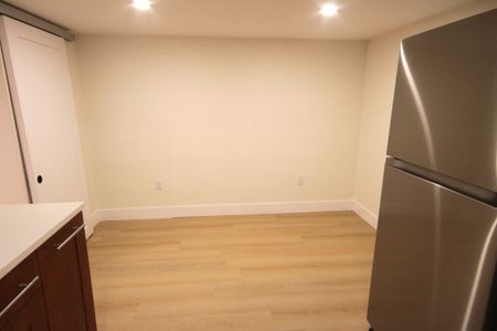 For Lease - 52 Rogers Road Unit# Bsmt, Toronto, Ontario - Photo 3
