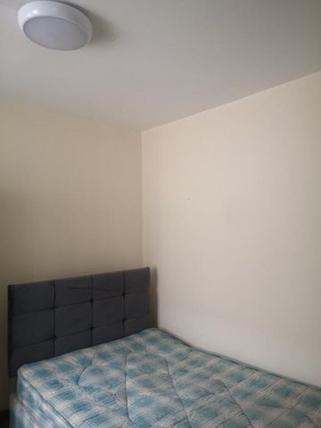 26 Rugby Avenue, Belfast, BT7 1RG - Photo 2