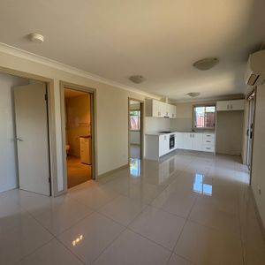 Comfortable & Convenient Living in St Marys - Photo 2