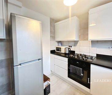 2 bedroom house to rent Caldbeck Close, Peterborough, Cambridgeshir... - Photo 2