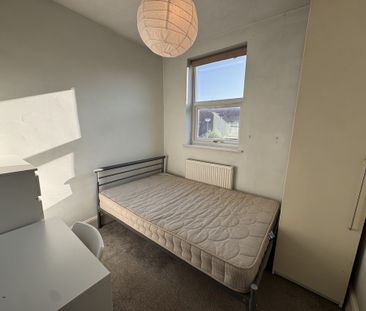 Park Grove, The Groves - P2206 - Photo 6