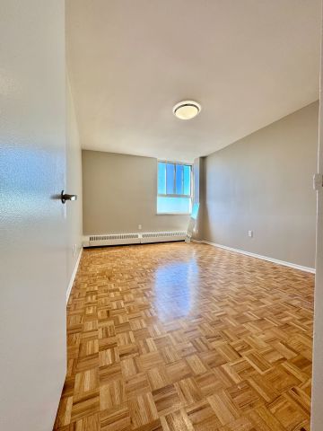 For Lease - 6200 Bathurst Street Unit# 1504, Toronto, Ontario - Photo 4