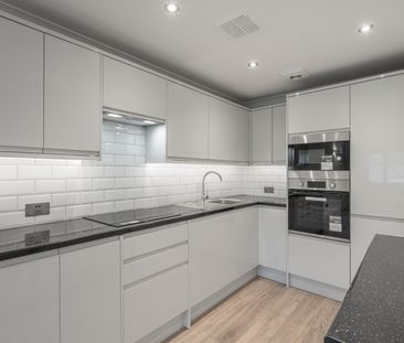 High Road, London, N20 - Photo 4