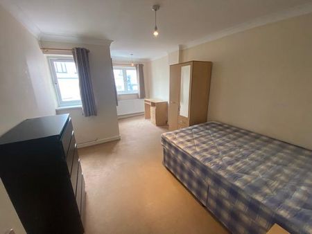 5 bedroom house to rent - Photo 2