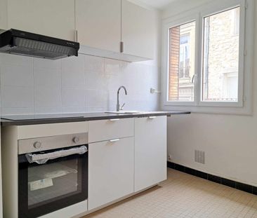 Location Appartement 3 pièces 67m² NIMES 30000 - Photo 2