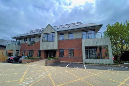 Woking, Surrey, GU21 - Photo 5