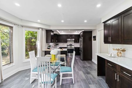 For Lease - 5201 CHAMPLAIN Trail, Mississauga, Ontario - Photo 5