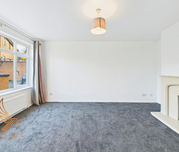 3 bedroom end of terrace house to rent - Photo 2