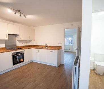 3 bedroom semi-detached house to rent - Photo 1