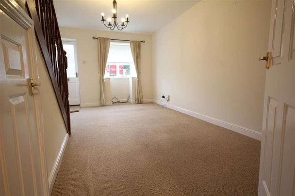 Vicarage Mewselloughton, HU15 - Photo 1