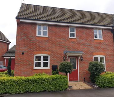 3 bedroom semi-detached house to rent - Photo 1