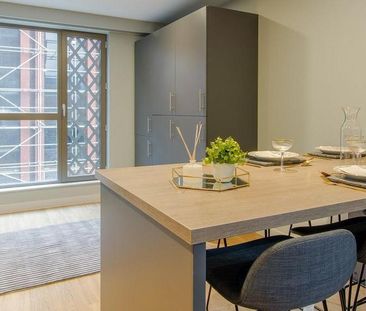 1 bedroom in a flat share to rent - Photo 4