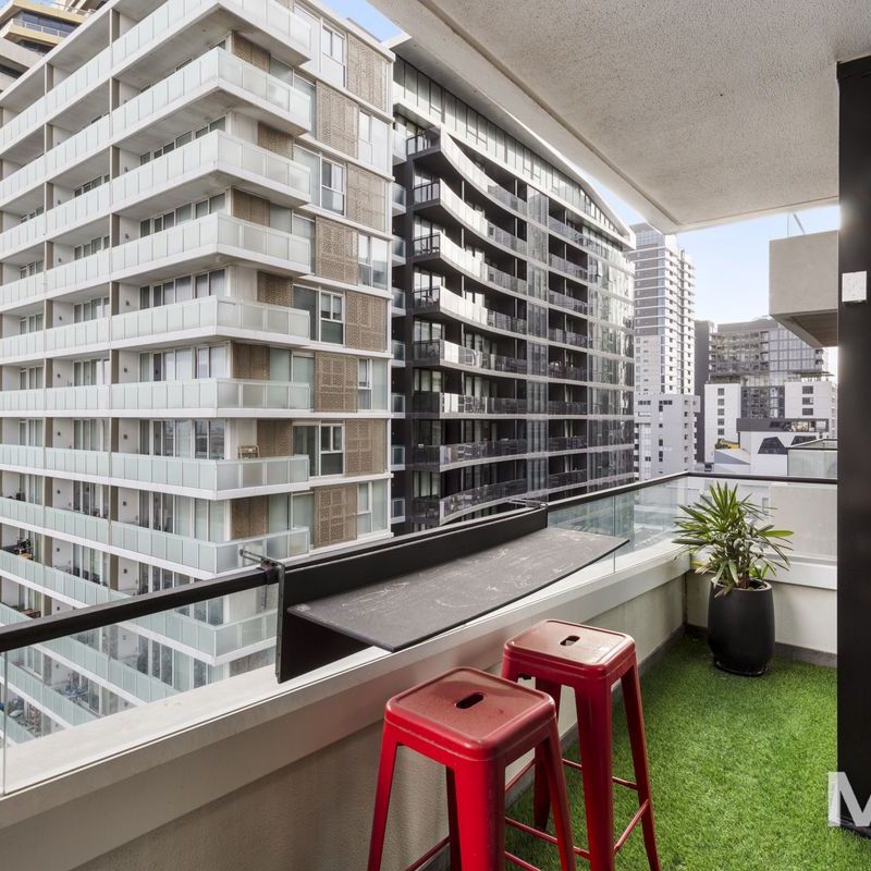 1202/2 Claremont Street, South Yarra - Photo 1