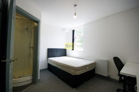 6 bedroom terraced house to rent - Photo 3